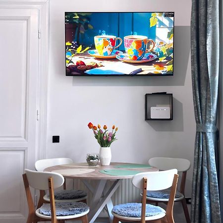 Big And Comfortable Mariahilfer Apartment Viena Exterior foto